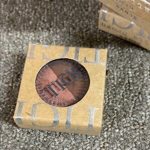 TIGI Sadie Split Eyeshadows